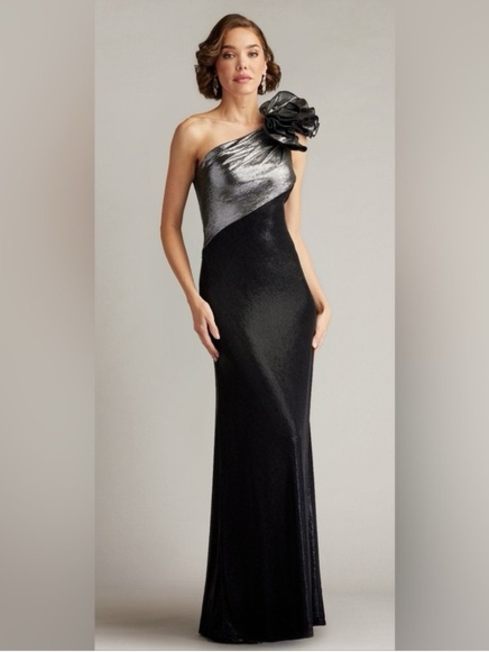 Tadashi Shoji Black Maxi Dress with Silver One-Shoulder Detail Sz L